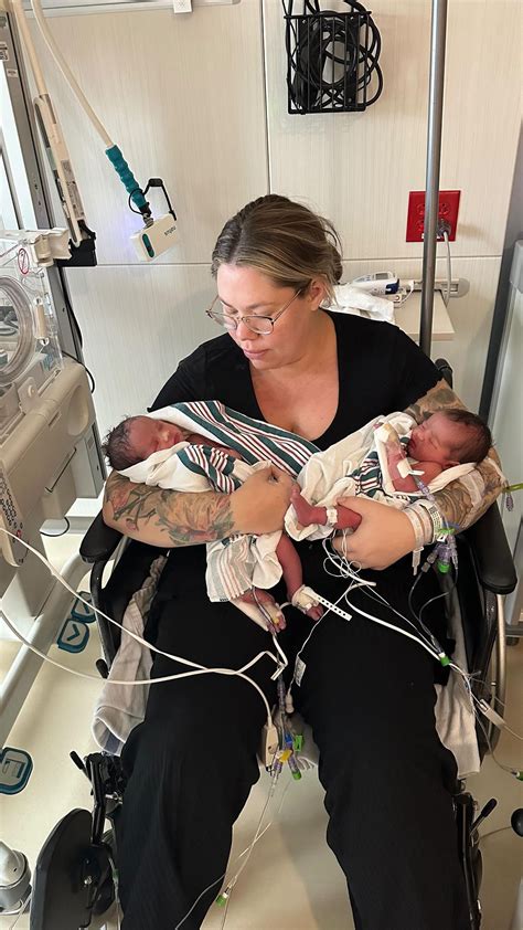 kailyn lowry gives birth to twins|is kailyn lowry pregnant.